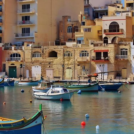Bookarest Hostel Malta Saint Julian's Exterior photo